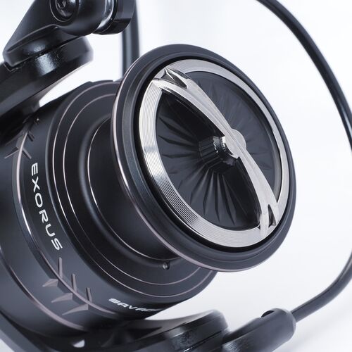 SAVAGE GEAR Exorus C2000 Stationärrolle