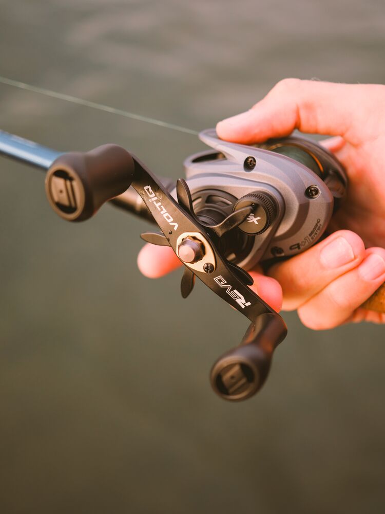 ABU GARCIA Revo SX VoltiQ HS-L Baitcastrolle LH 7,3:1 / 80cm
